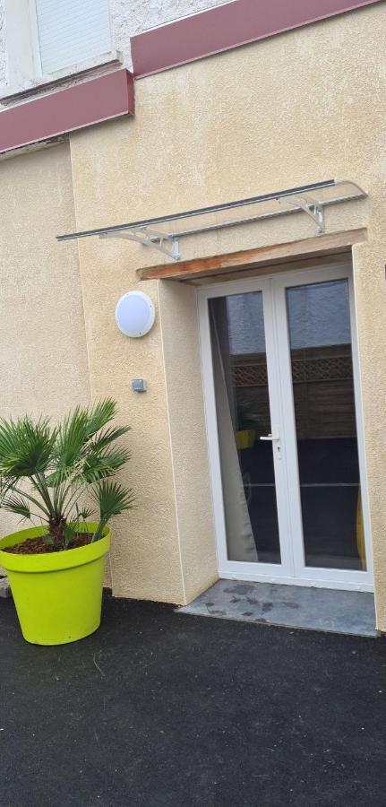 L Evasion Secrete Hotel Quarouble Exterior photo